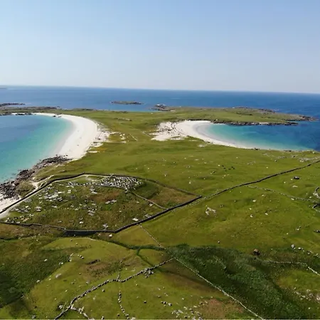 Mara House * Roundstone