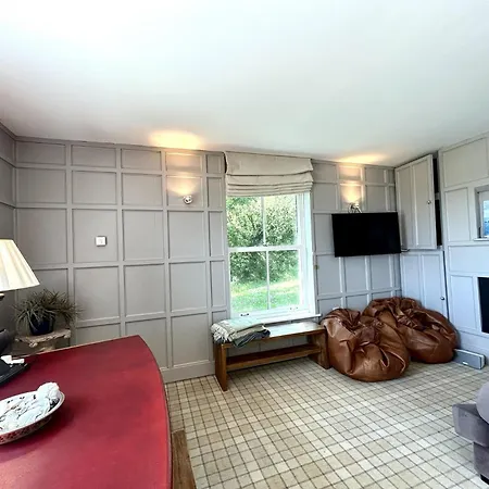 Mara House *