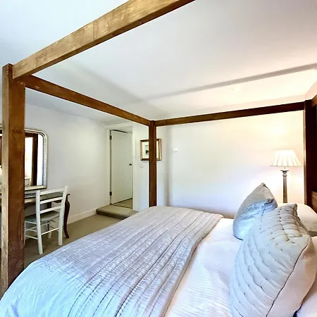 בית נופש Mara House ראונדסטון