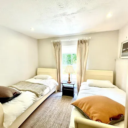Mara House *